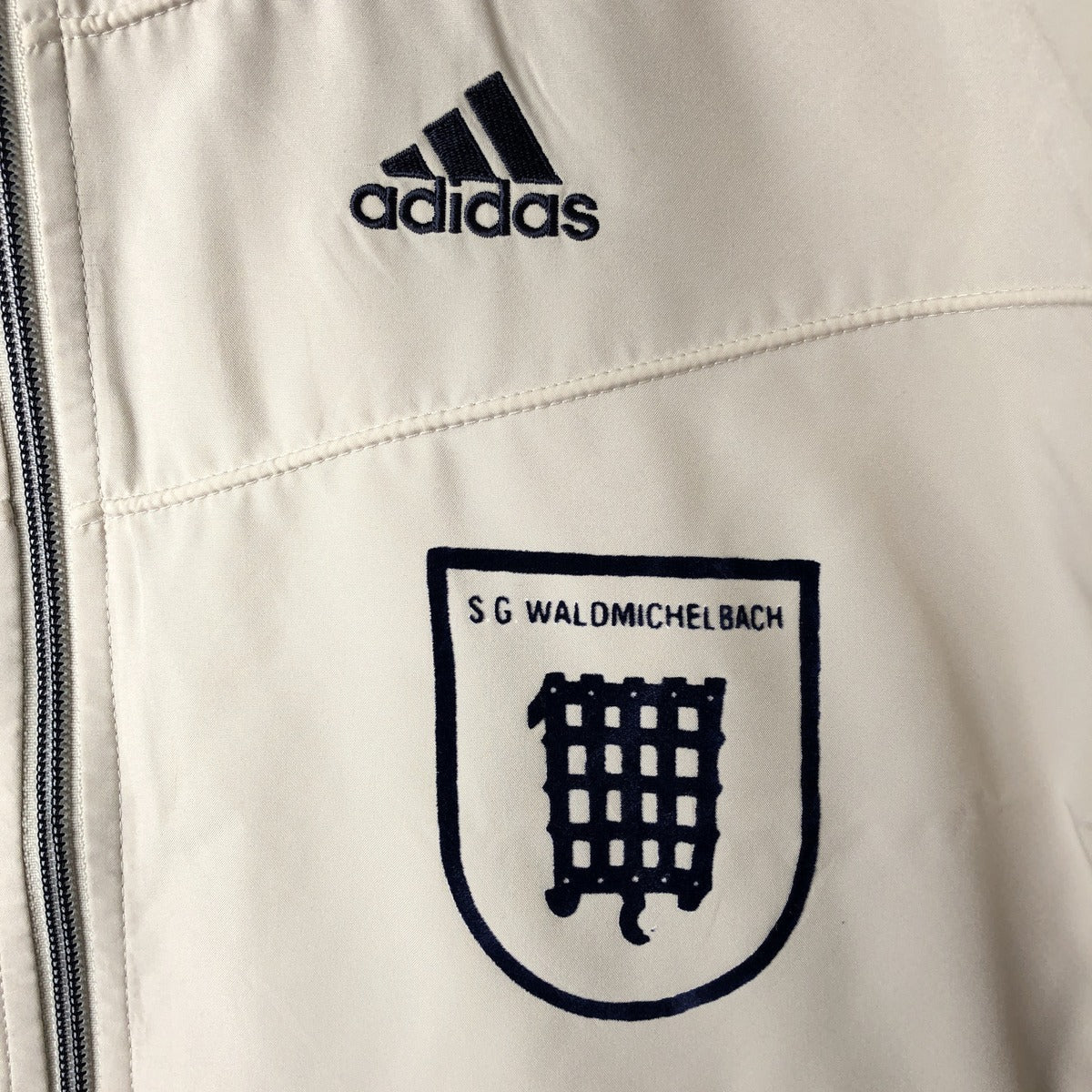 00'S adidas windbreaker, men's size M polyester Beige type Vintage Second Hand