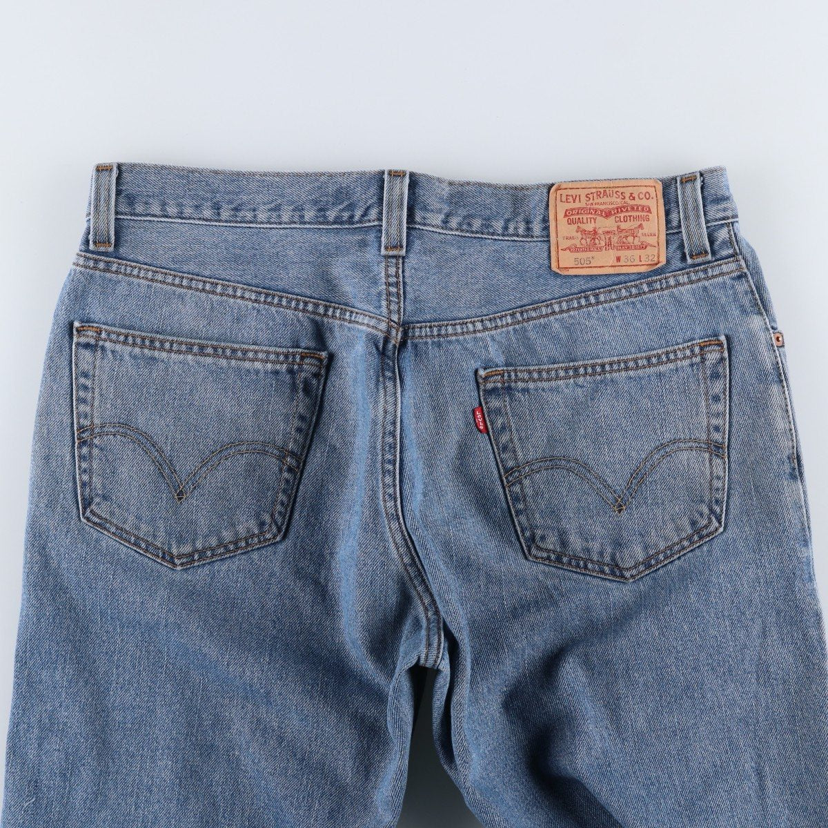 00'S Levi's 505 REGULAR FIT tapered denim pants for men, size w34 cotton Blue type light blue Vintage Second Hand