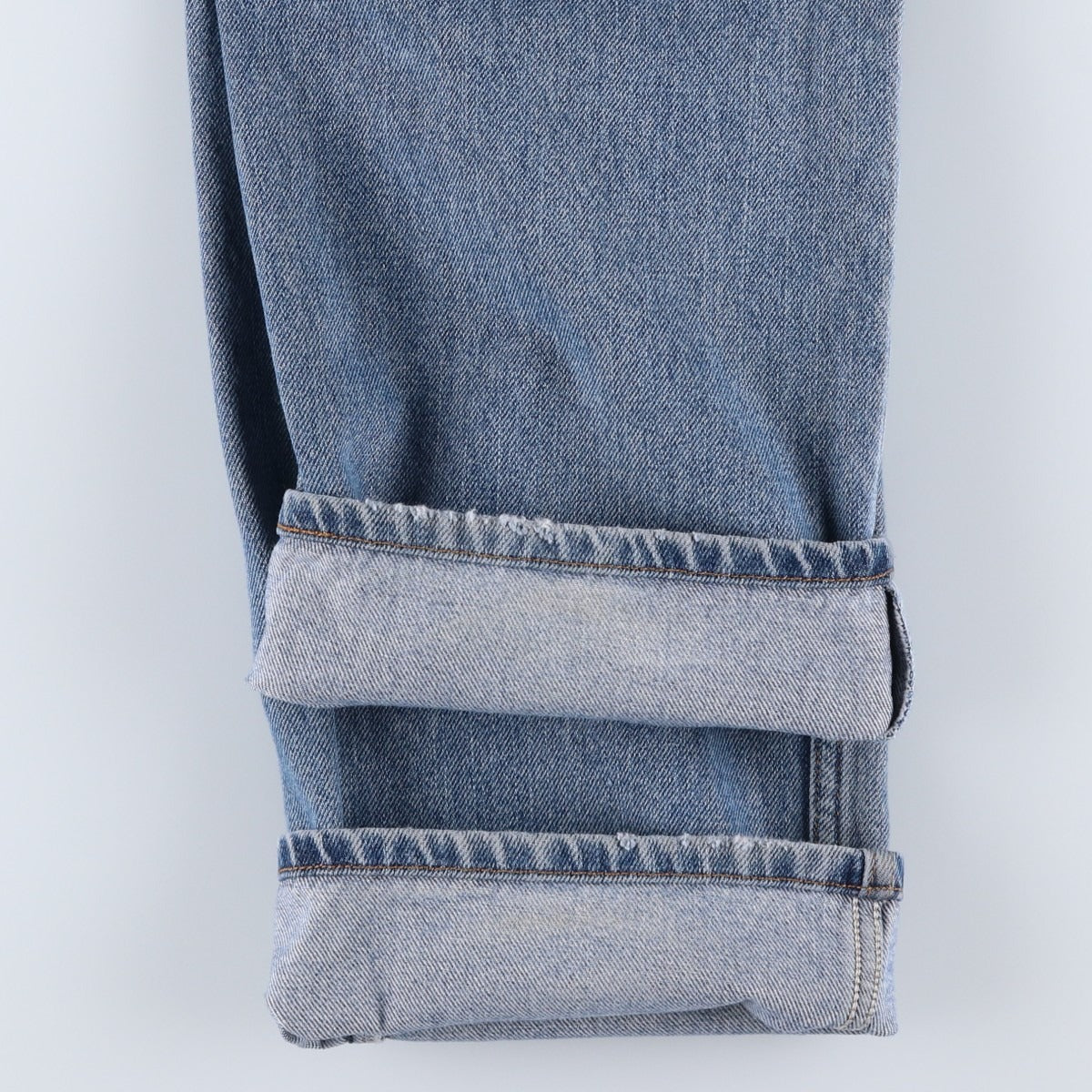 00'S Levi's 505 REGULAR FIT tapered denim pants for men, size w34 cotton Blue type light blue Vintage Second Hand