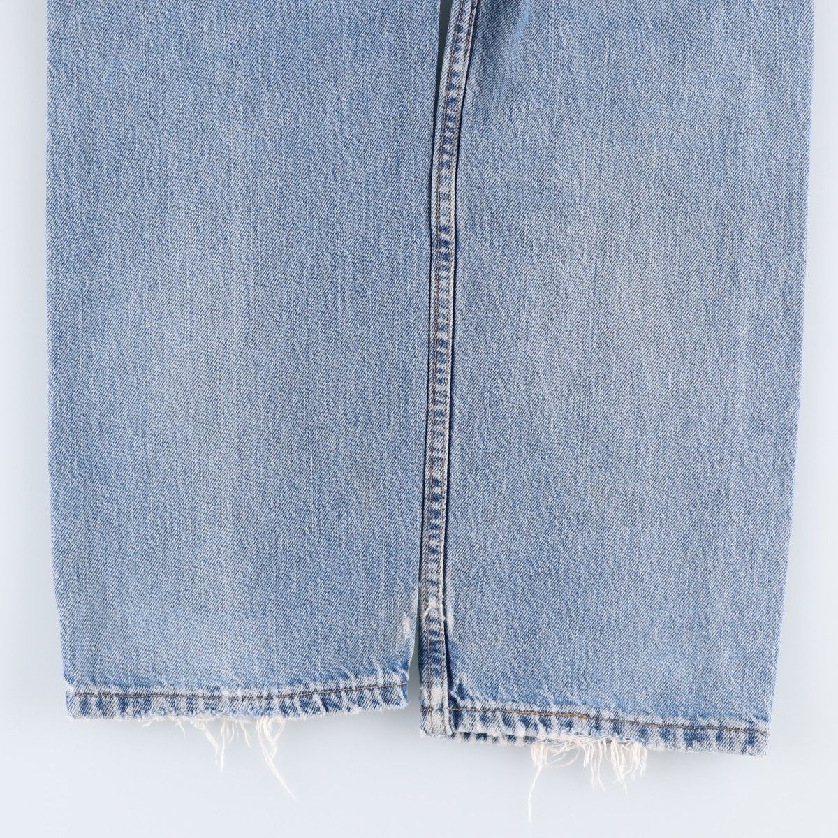 00'S Levi's 505 REGULAR FIT STRAIGHT LEG tapered denim pants made in USA men's w33 equivalent cotton Blue type light blue Vintage Second Hand